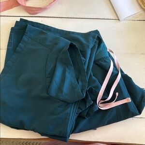 Teal Scrub Set with Pink Drawstring